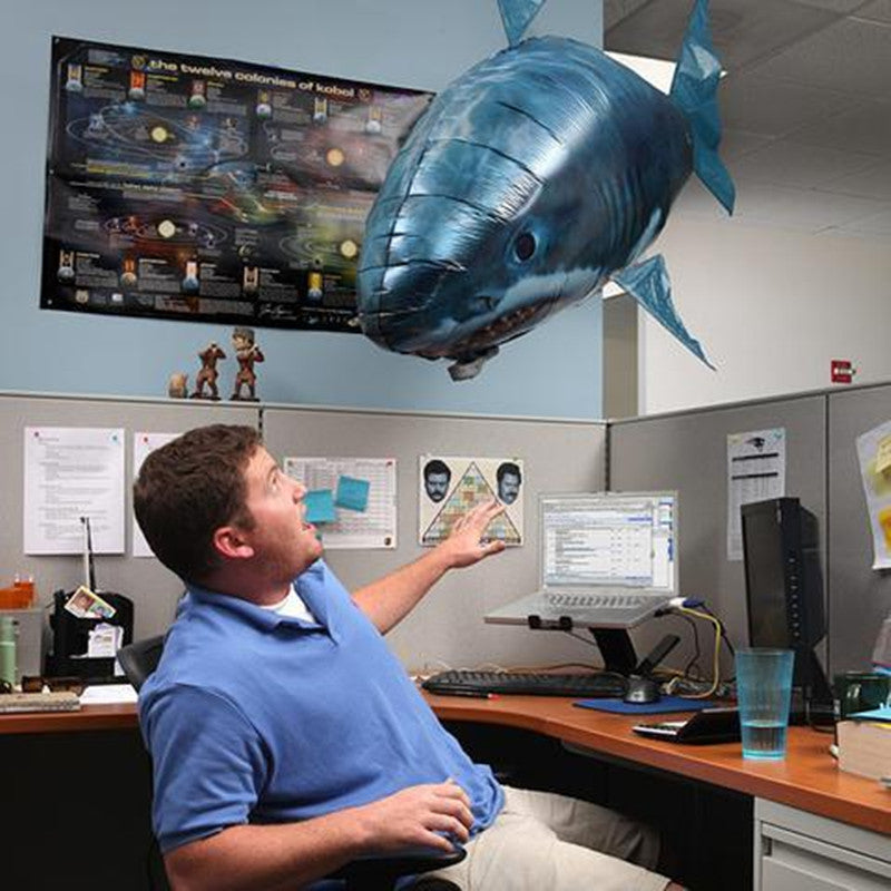 Air Flying Toy Fish Shaped Aluminum Balloon Configuration Remote Control